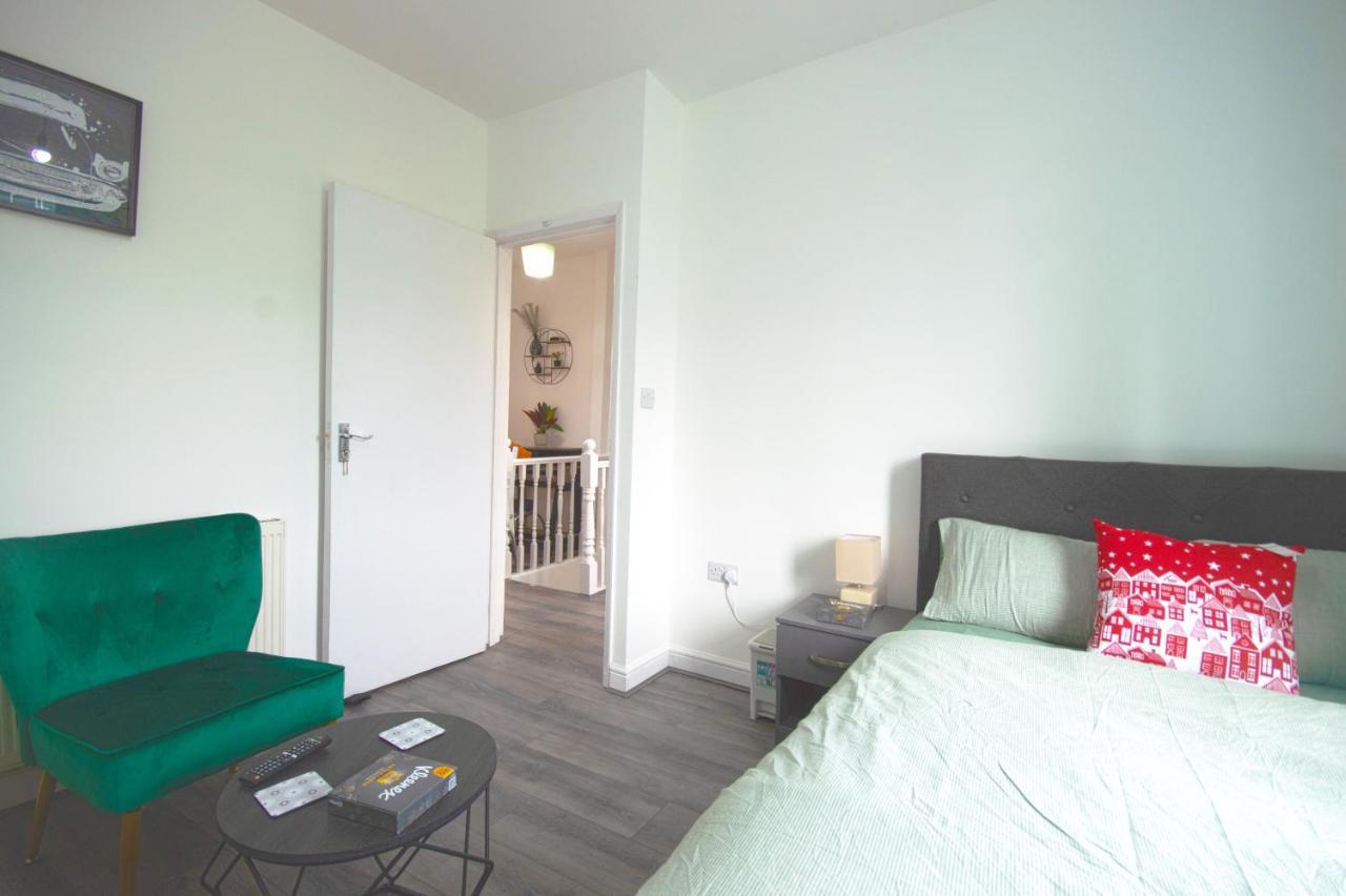 Cosy Family W/wi-fi, Parking, Self Check-in Appartement Londres