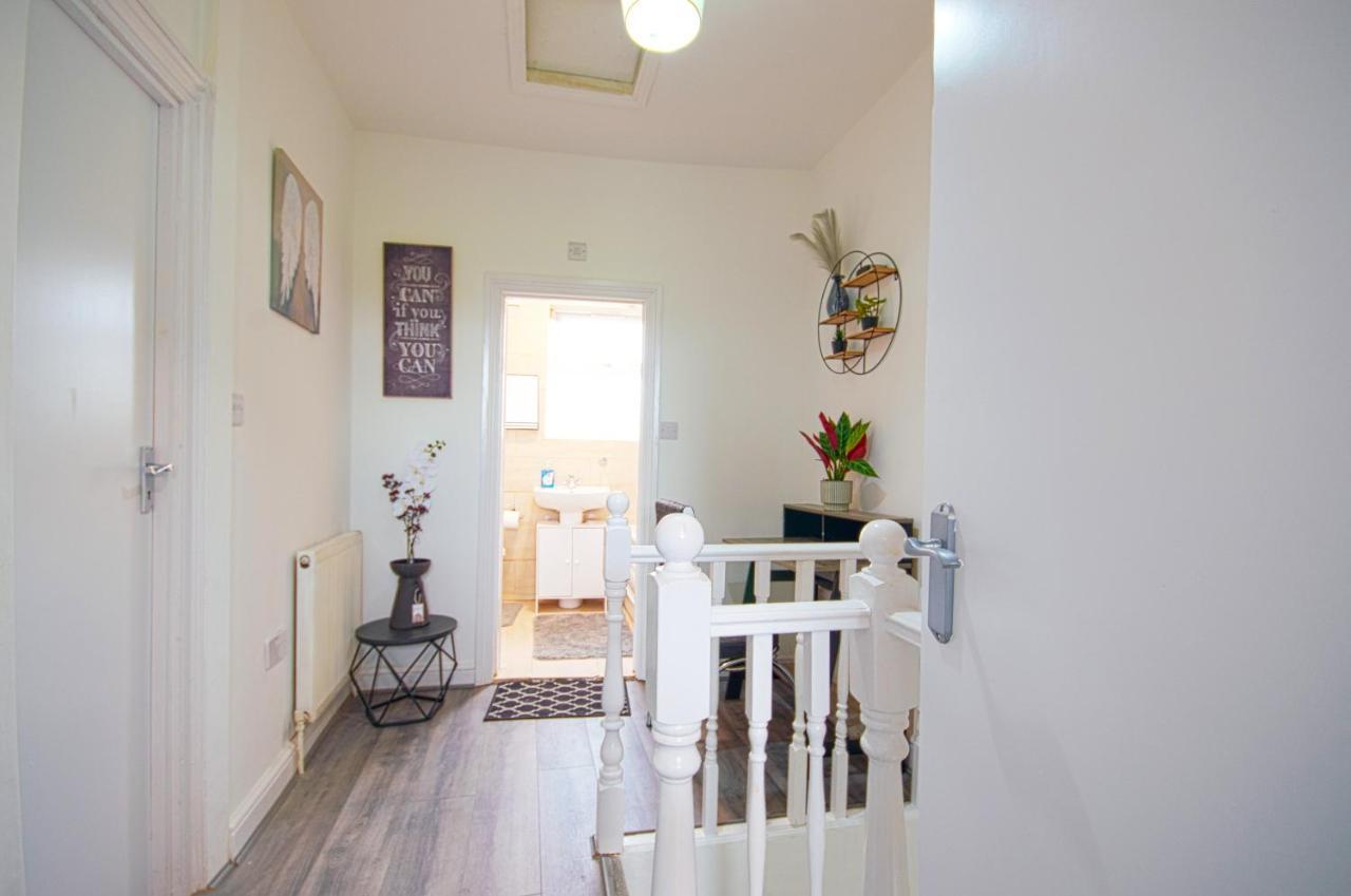 Cosy Family W/wi-fi, Parking, Self Check-in Appartement Londres